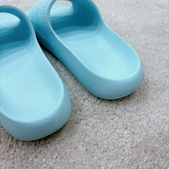 98% NEW ADIDAS SLIPPERS, SIZE 37.5 - Picture 7 of 7